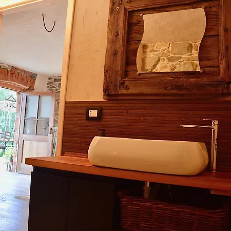 Place Of Peace And Reflection Valchiusella 브로쏘